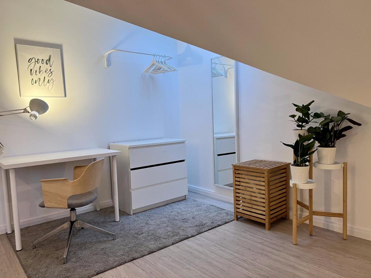 Gemuetliche Apartments Direkt An Der Grenze Von Hamburg Norderstedt Buitenkant foto