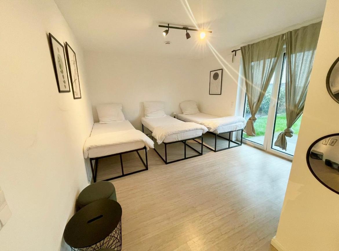 Gemuetliche Apartments Direkt An Der Grenze Von Hamburg Norderstedt Buitenkant foto