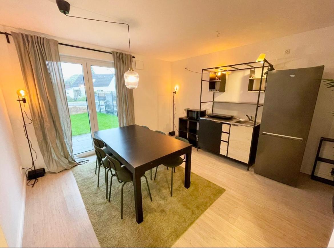 Gemuetliche Apartments Direkt An Der Grenze Von Hamburg Norderstedt Buitenkant foto