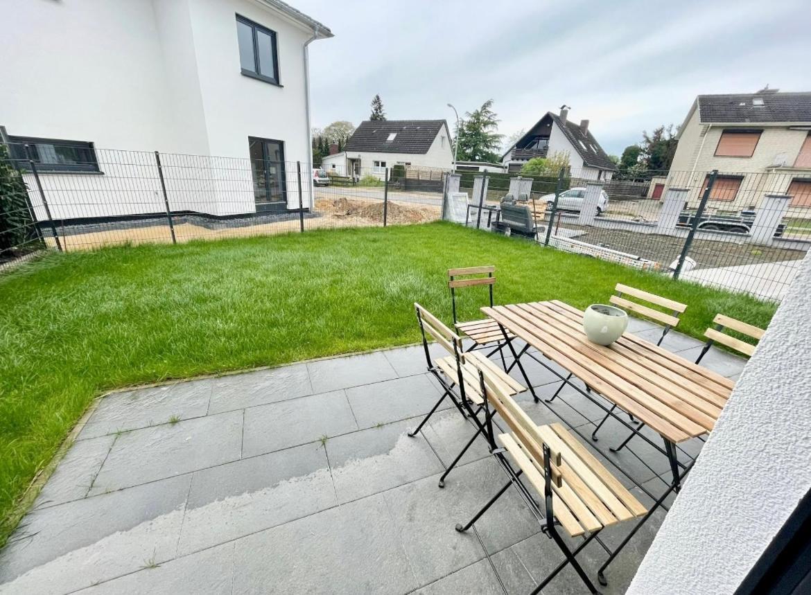 Gemuetliche Apartments Direkt An Der Grenze Von Hamburg Norderstedt Buitenkant foto