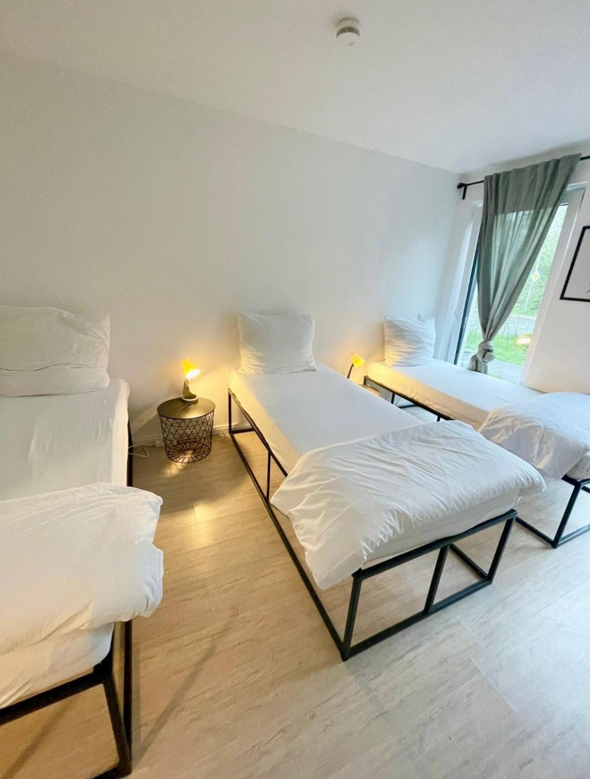Gemuetliche Apartments Direkt An Der Grenze Von Hamburg Norderstedt Buitenkant foto